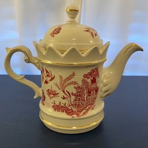 Crown Dorset English Chinoiserie Style Teapot